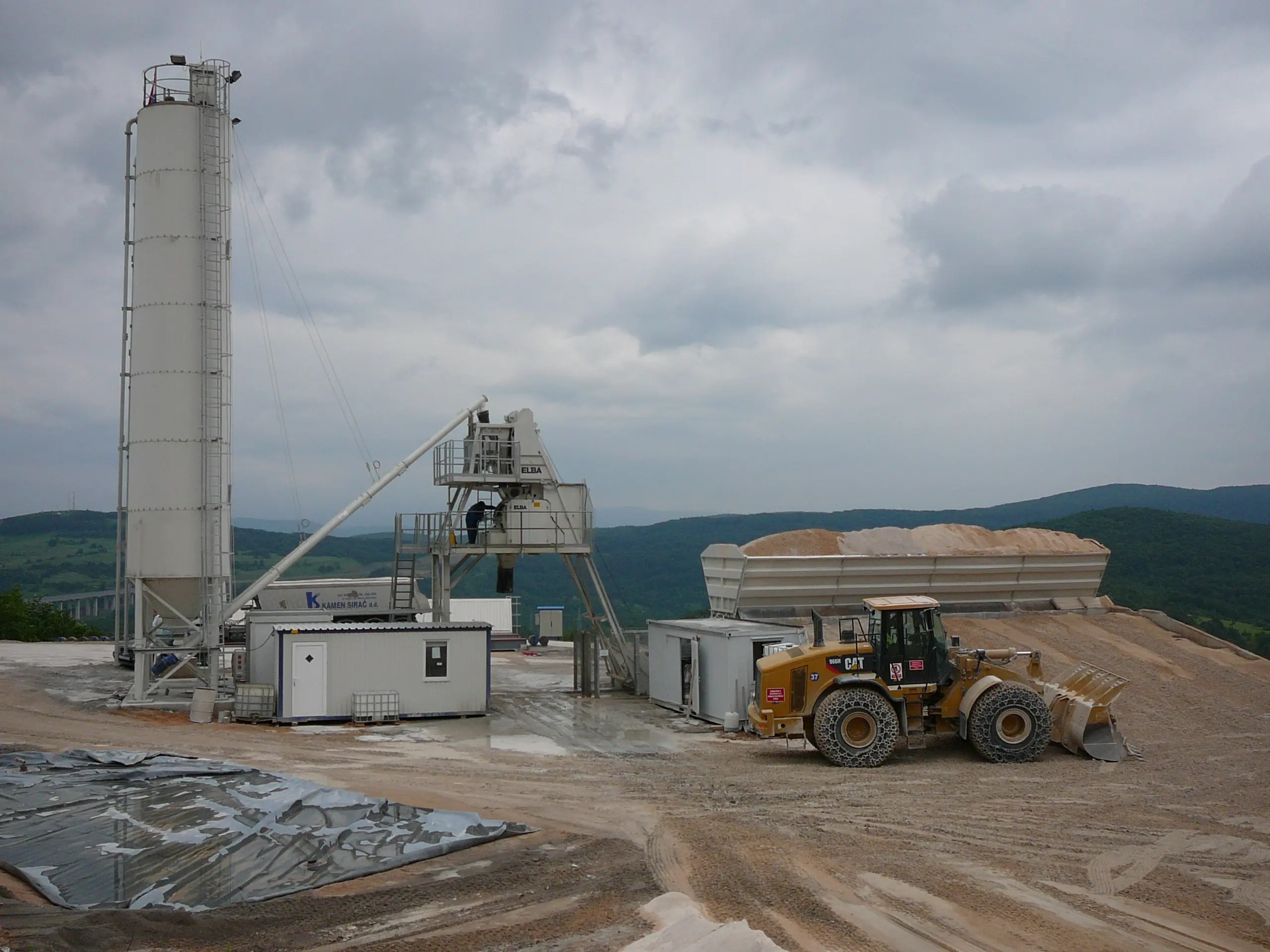 Used concrete mixing plant